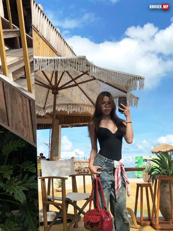 Lồn em khít anh dập mạnh làm em sướng rên rỉ (Full Clip + Pic) - Hình 09