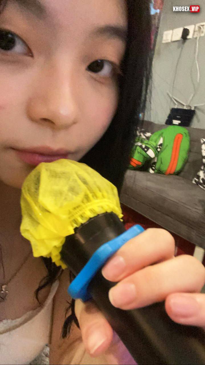 Siêu phẩm Chịch em gái dâm dục với quả body cực nuột vú lồn đẹp rên sướng không che (Full Clip + Pic) - Hình 18