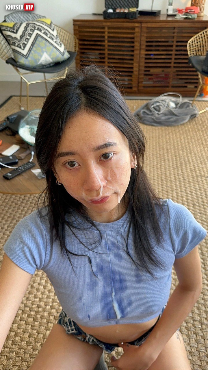 Siêu phẩm chịch em gái xinh dáng nuột bắn tinh đầy lồn (Full Clip + Pic) - Hình 02