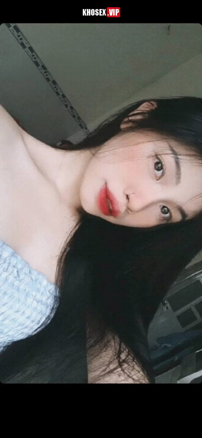 Móc lồn em cho ra nước rồi địt mới sướng (Full Clip + Pic) - Hình 01